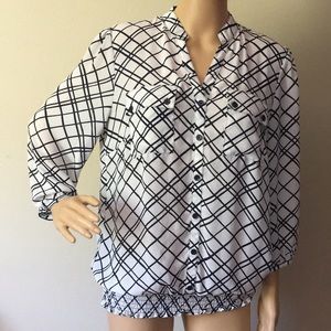 Zac & Rachel tops 3/4 sleeve size M 100%polyester